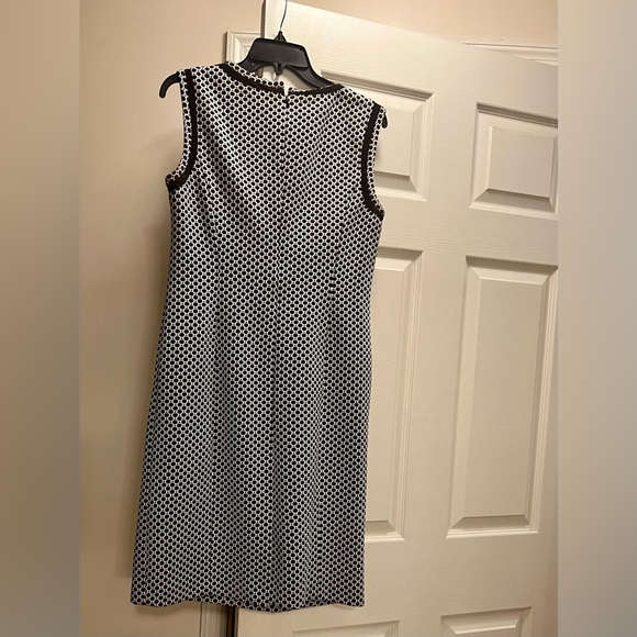 Women’s Summer Dresses - Picture 9 of 16